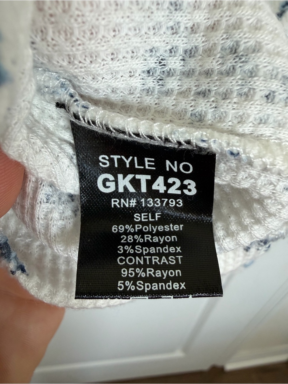 POL Carmen Printed Thermal Top Medium - Picture 6 of 6